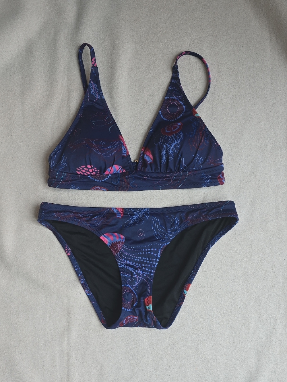 MeUndies Navy Blue & Pink Printed Triangle Bikini